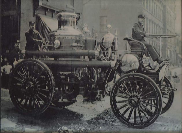 历史上第一辆消防车